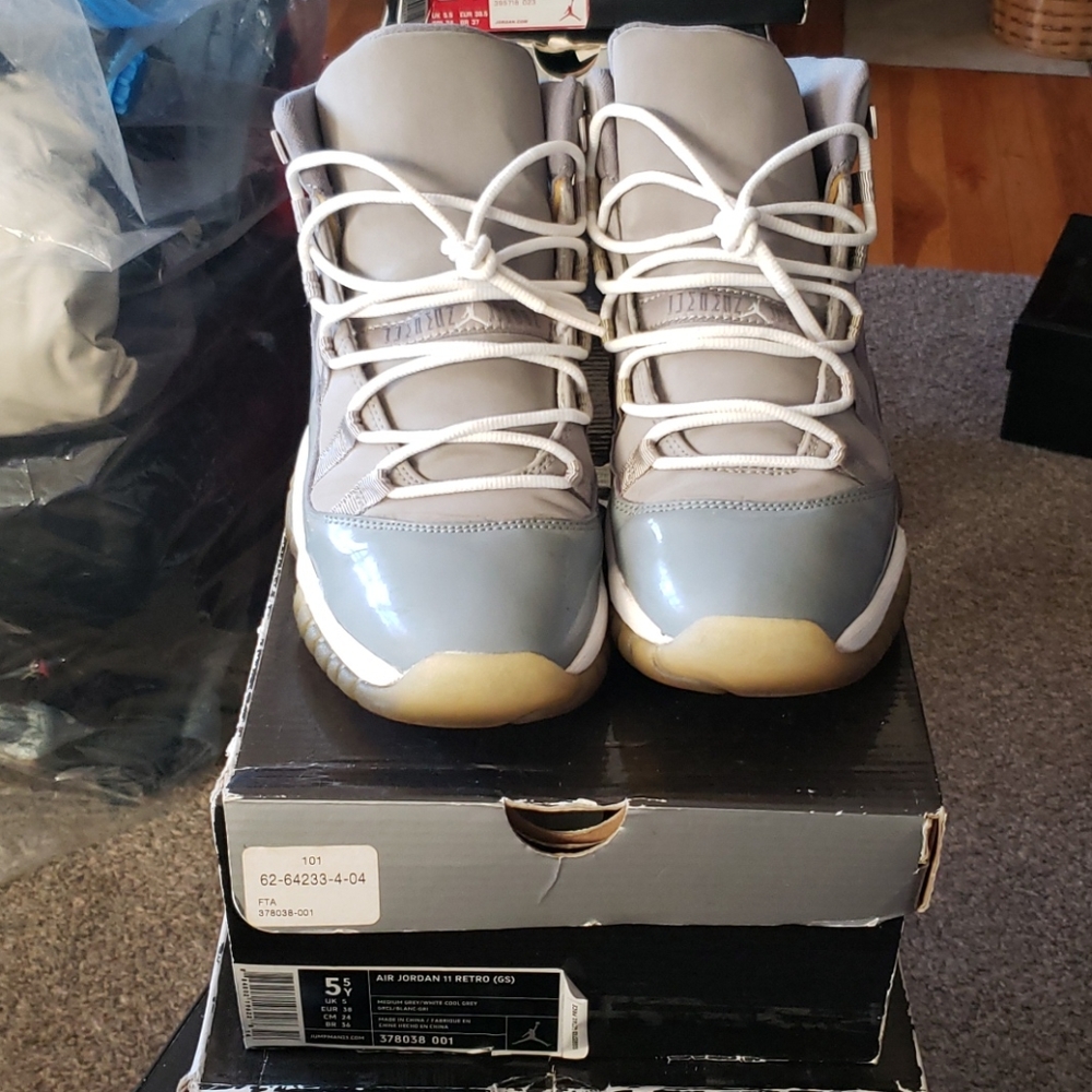 Big kid's Jordan 11 cool grey big kids